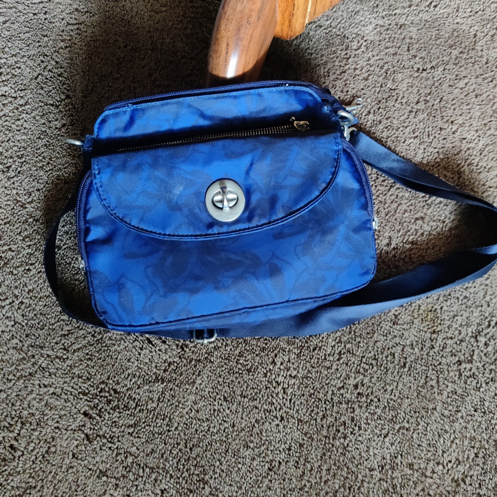 Baggallini Navy Crossbody Bag with Turn Lock
